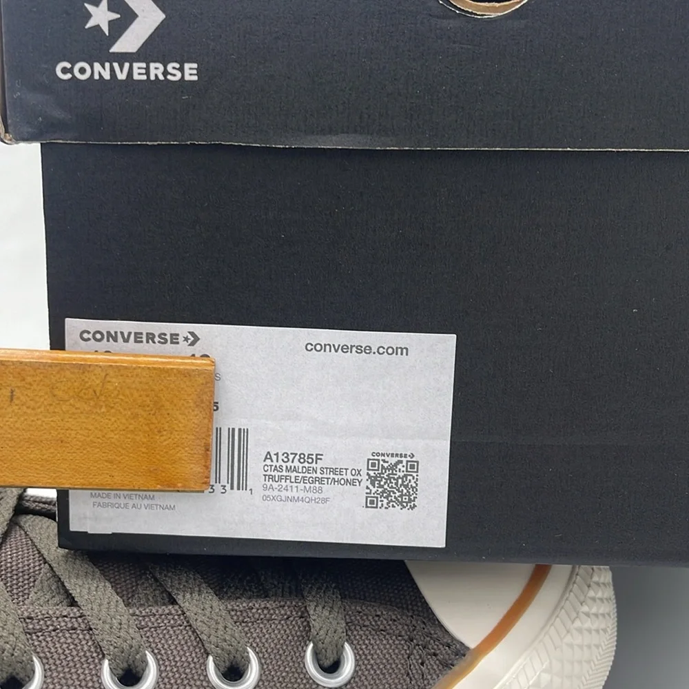 Converse Men’s Sneakers A13785F
CTAS MALDEN STREET OX TRUFFLE/EGRET/HONEY - Picture 16 of 16